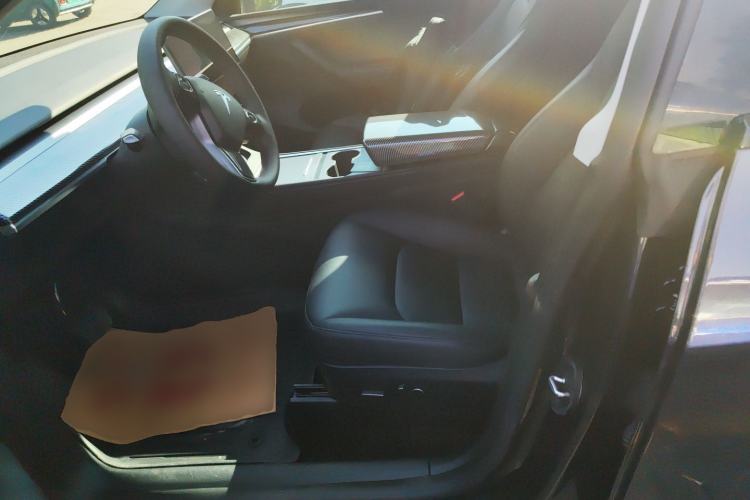 Used Tesla Model Y 2024 Rear-Wheel-Drive Version
