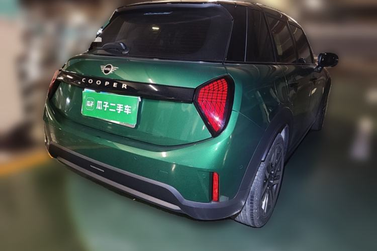 Used MINI 2025 1.5T COOPER Classic Edition Five-Door Version Rear Right 45 Deg