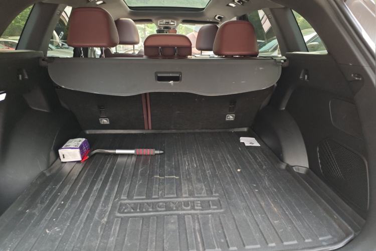 Used Geely Auto Monjaro L 2021 2.0TD DCT EVO Two-Wheel Drive Smart Luxury Version Trunk