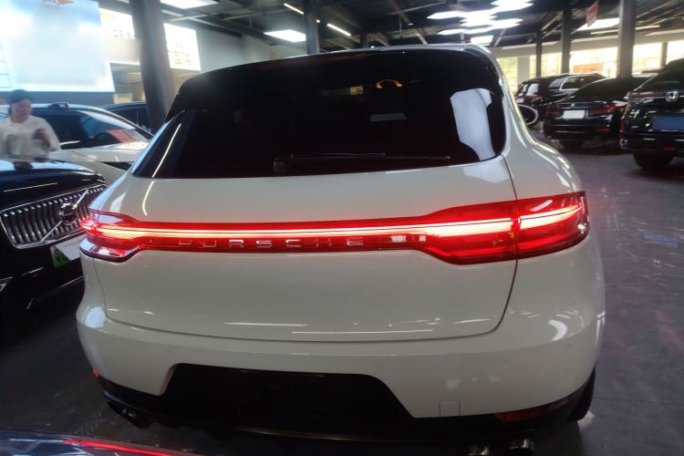 Used Porsche Macan 2021 Macan 2.0T
