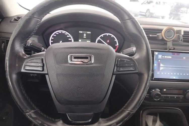 Used Qoros 5 2016 1.6T Automatic Elite Model