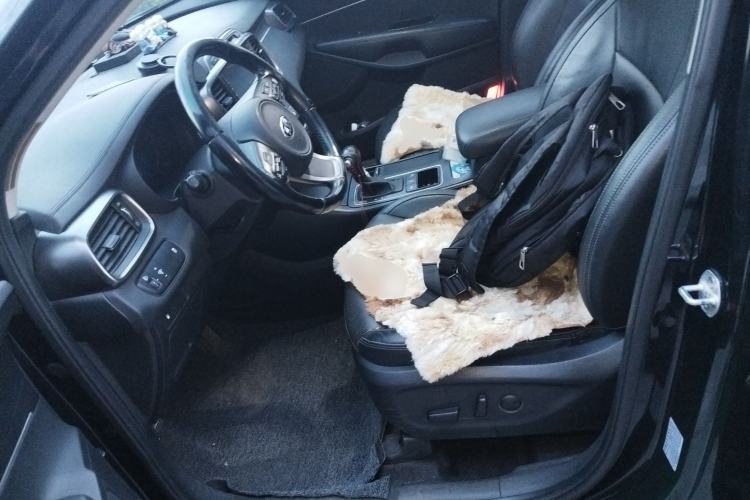 Used Kia Sorento 2016 Sorento L 2.4L Gasoline 4WD Custom Edition 5 Seats China V Emission Standard Left Front Seat