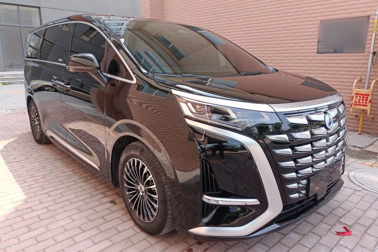 Used Denza D9 2024 DM-i 980 Four-Wheel Drive Prestige Model
