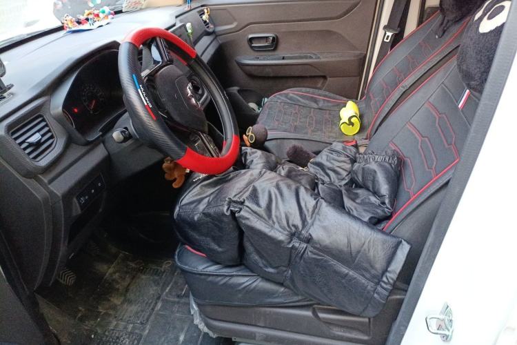 Used Wuling Hongguang V 2022 1.5L Jingqu Edition Electric-Assist LAR Left Front Seat