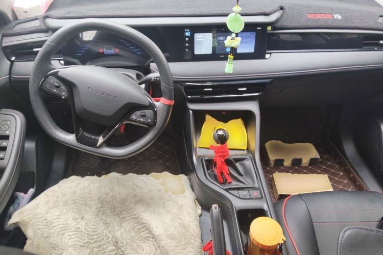 Used Roewe i5 2023 1.5L Manual Comfort Edition
