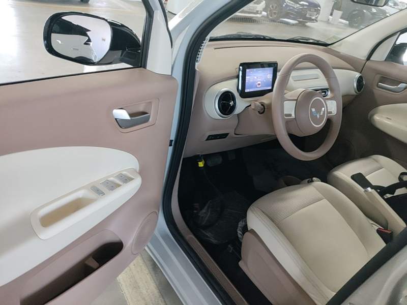Used Wuling Hongguang MINIEV 2025 Four-Door Version Advanced Edition — 15