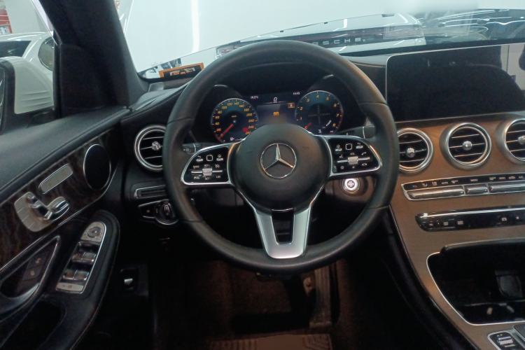 Used Mercedes-Benz GLC 2020 GLC 300 L 4MATIC Dynamic Edition
