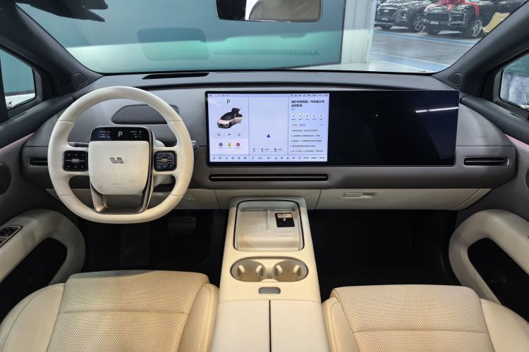 Used Li Auto i6 2025 Model Two-Wheel-Drive Standard Type
