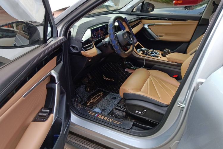 Used Geely Auto FX11 2023 2.0TD DCT Prestige Edition
