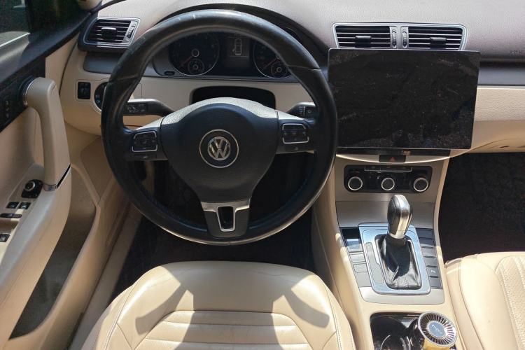 Used Volkswagen Magotan 2012 Revised Version 1.8TSI Leading Edition
