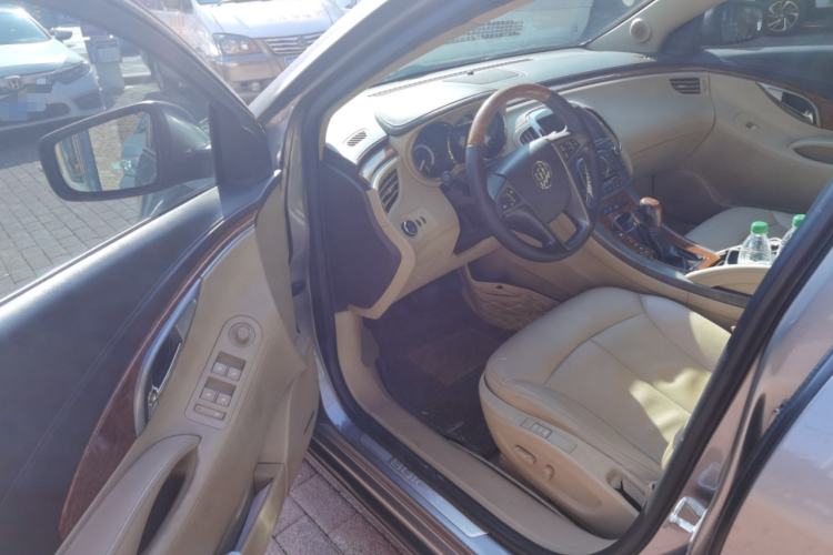 Used Buick LaCrosse 2010 2.4L Luxury Edition
