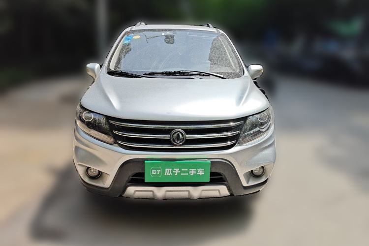 Used FORTHING Joyear X5 2013 1.6L Manual Luxury Model China IV Standard
