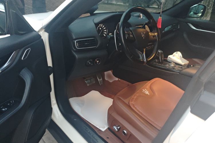 Used Maserati Levante 2022 2.0T GT Sharp Edition Driver Seat