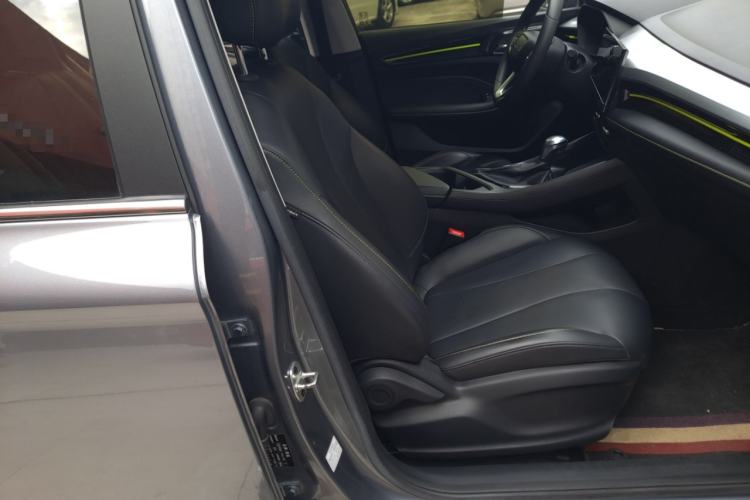 Used Roewe i5 2021 1.5L CVT Diamond Edition
