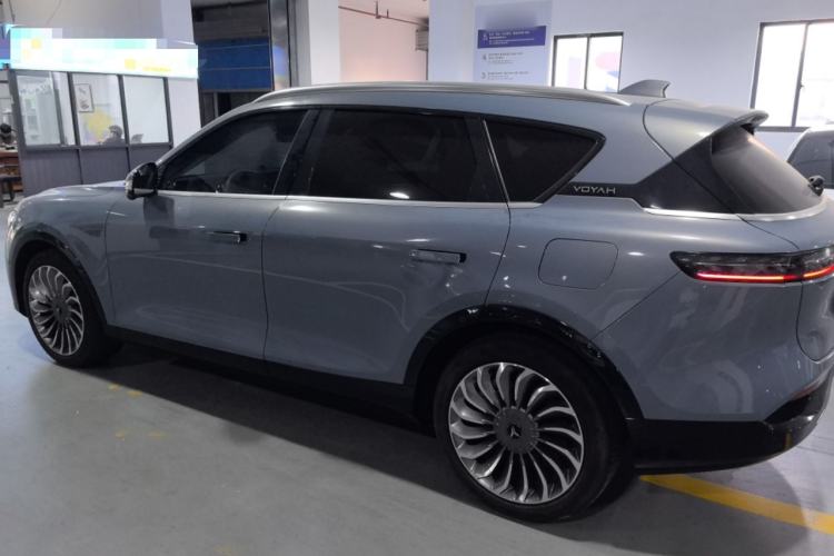 Used VOYAH FREE 2021 Four-Wheel Drive Standard Range-Extended Exclusive Luxury Package