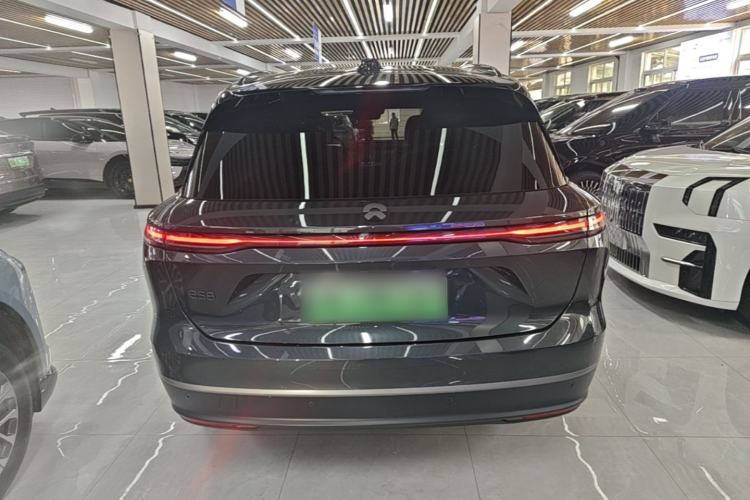 Used Nio ES8 2023 100kWh Signature Edition

