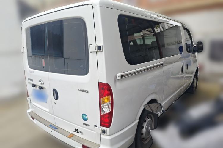 Used SAIC MAXUS Xintu V80 2024 Aotong Value Edition 6AMT Short Wheelbase Ultra-Low Roof 127 Ps 5/6 Seats Rear Right 45 Deg