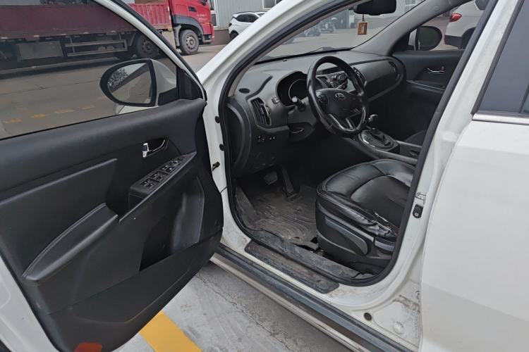 Used Kia Sportage R 2015 2.0L Automatic Two-Wheel Drive DLX Model