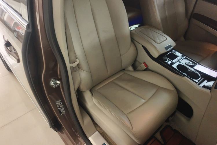 Used Buick GL8 2018 28T Luxury Model China VI Standard
