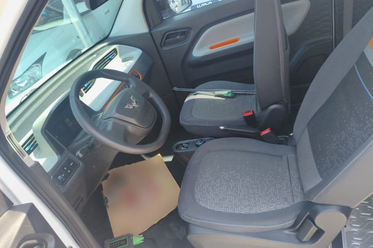 Used Wuling Hongguang MINIEV 2020 Freedom Version Lithium Iron Phosphate Left Front Seat