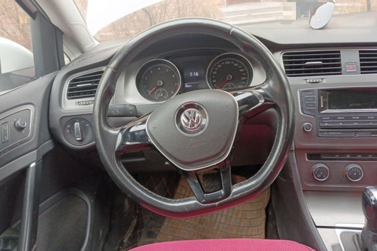 Used Volkswagen Golf 2015 1.6L Automatic Comfort Model
