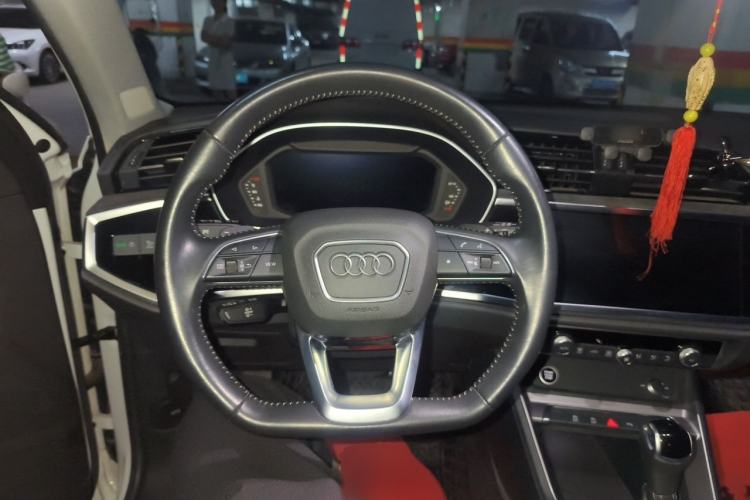 Used Audi Q3 2022 35 TFSI Fashion Dynamic Model
