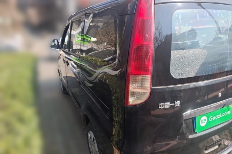 Used FAW Jiabao V70 2011 1.0L Standard Edition DA465QA
