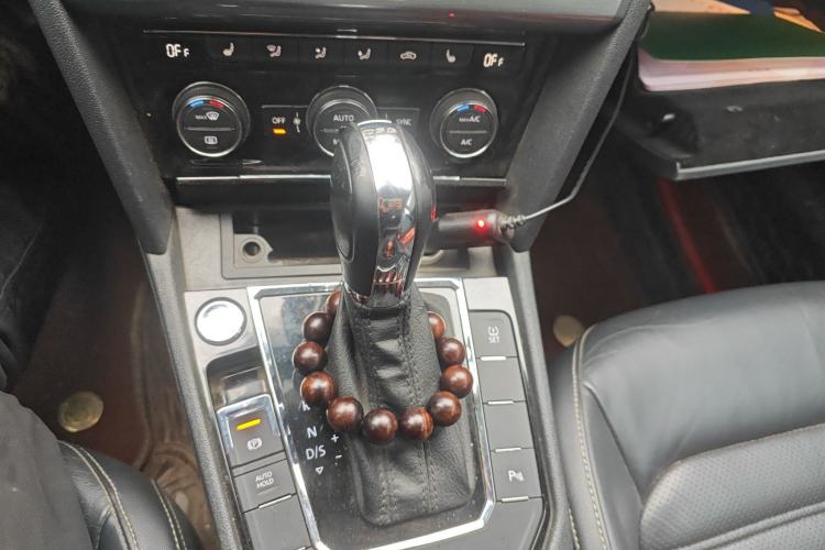 Used Volkswagen Lamando 2015 280TSI DSG Luxury Edition
