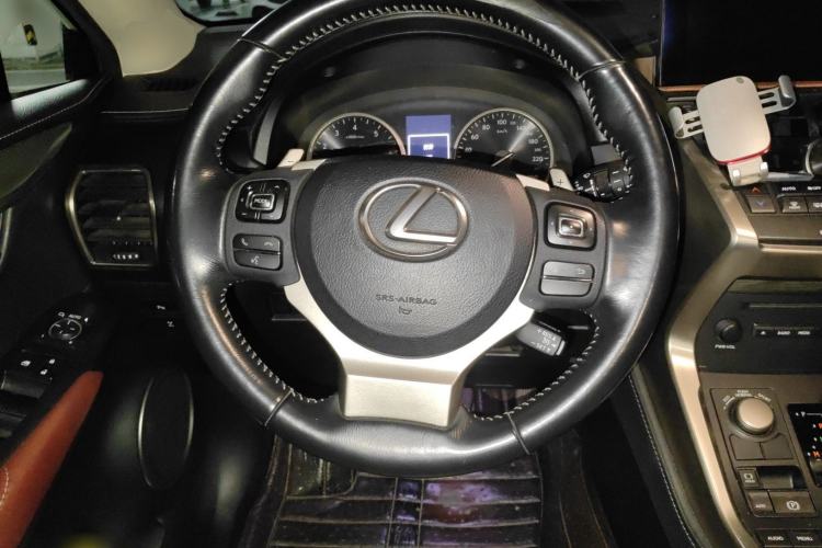 Used Lexus NX 2015 200T All-Wheel-Drive Fēngshàng Edition
