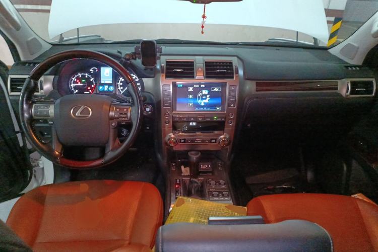 Used Lexus GX 2014 400 Prestige Edition Center Console