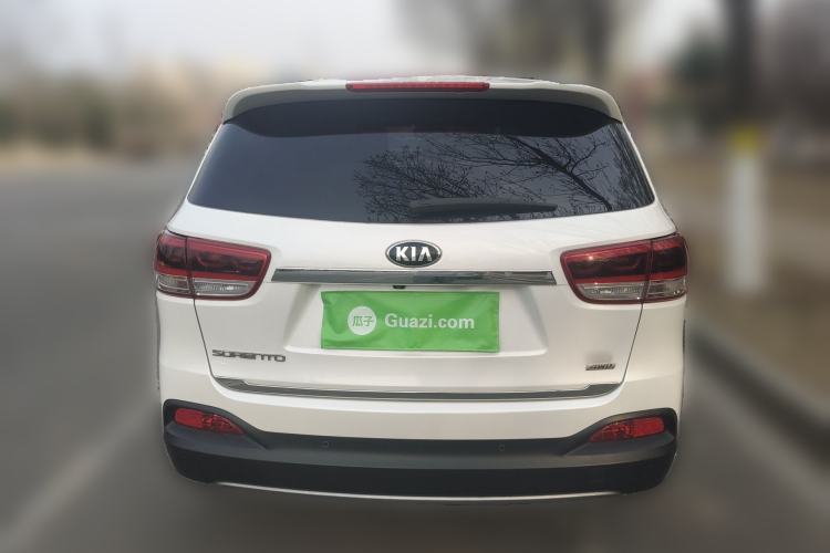 Used Kia Sorento 2015 Sorento L 2.4L Gasoline 4WD Elite Edition 5 Seats China IV Standard