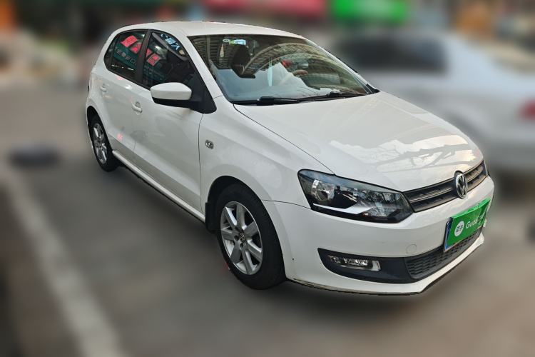 Used Volkswagen Polo 2013 1.4L Manual Comfort Edition Front Right 45 Deg