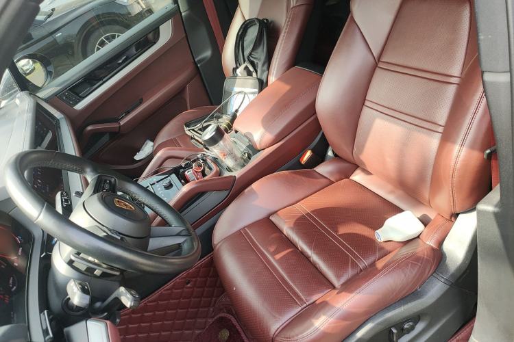 Used Porsche Cayenne 2024 Cayenne 3.0T Left Front Seat