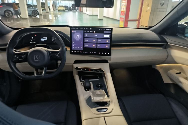 Used Zeekr 001 2025 YOU Edition 100 kWh All-Wheel Drive
