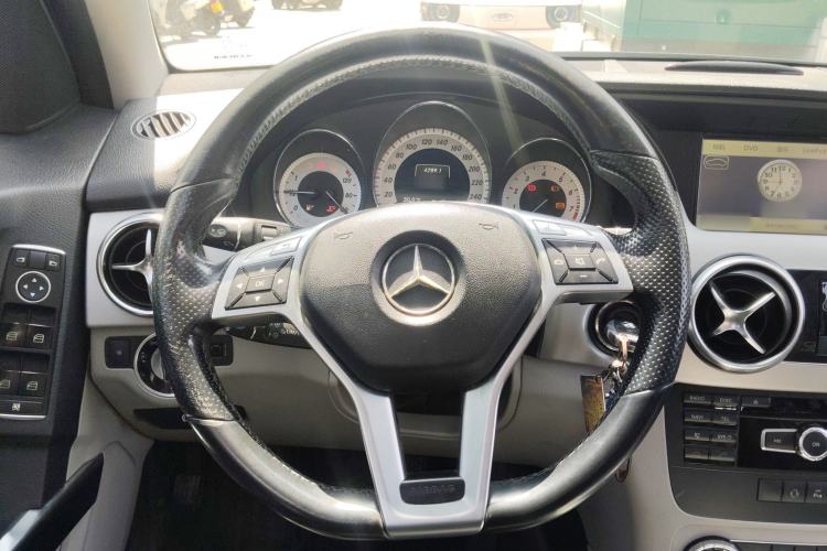 Used Mercedes-Benz GLK-Class 2015 GLK 260 4MATIC Dynamic Edition Ultimate Version