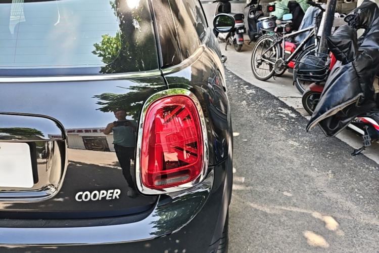 Used MINI 2021 1.5T COOPER Artist
