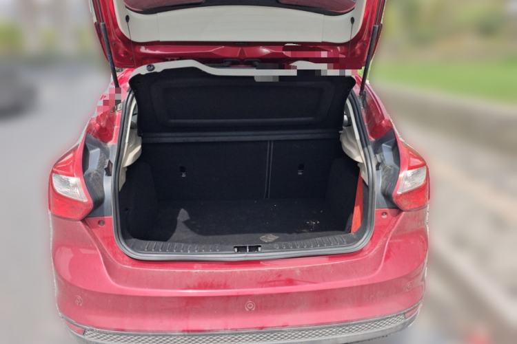 Used Ford Focus 2012 Hatchback 1.6L Automatic Fashion Edition