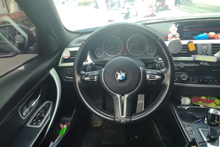 Used BMW 3 Series 2016 320i Sport Touring Edition Steering Wheel