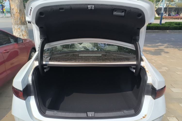 Used BYD Qin PLUS 2025 DM-i Smart Drive 55KM Leading Model Trunk