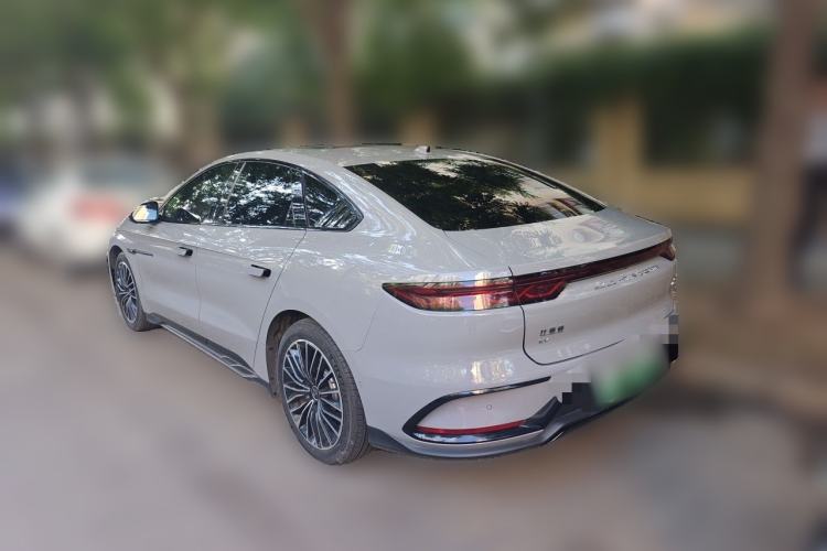 Used BYD Han 2025 EV with 701 km of Laser Radar-Enabled Intelligent Driving
