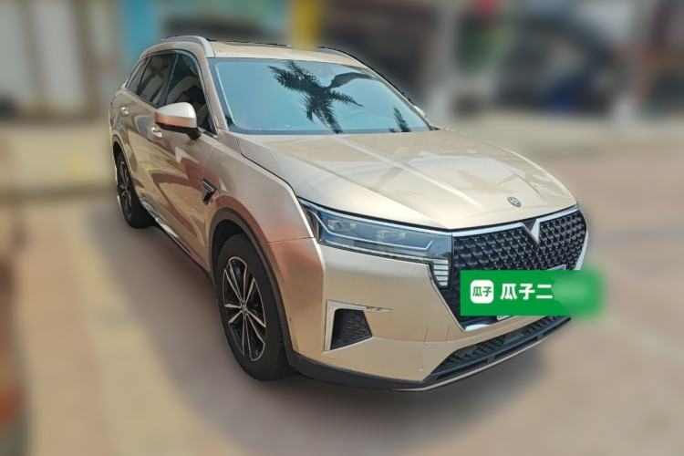 Used Venucia Star 2020 260T Automatic 48V Mild Hybrid Turbocharged Starry Edition Front Right 45 Deg