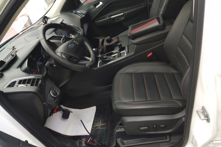 Used Ford Kuga 2017 EcoBoost 245 Four-Wheel-Drive Sport Model Left Front Seat