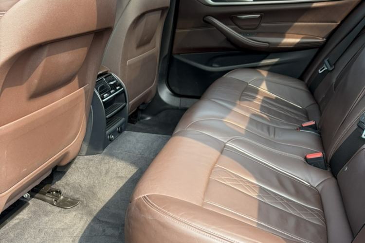 Used BMW 5 Series 2018 530Li Leading Edition Luxury Package
