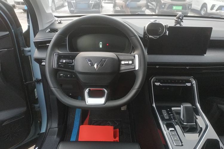 Used Wuling Asta 2022 2.0L DHT Electric-Speed Version