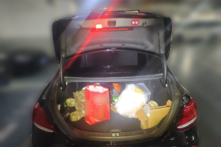 Used Mercedes-Benz E-Class 2019 E 300 L Sport Luxury Edition Trunk