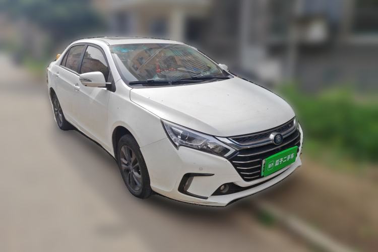 Used BYD Qin New Energy 2017 1.5T Luxury Model Front Right 45 Deg