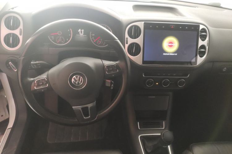 Used Volkswagen Tiguan L 2015 1.8TSI Manual Two-Wheel-Drive Limited Edition
