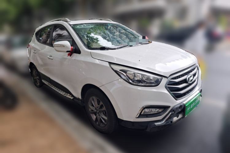Used Hyundai ix35 2015 2.0L Automatic 2WD Comfort Edition China IV Standard Front Right 45 Deg