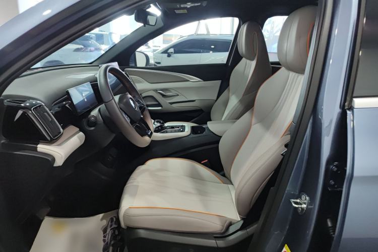 Used BYD Song Pro New Energy 2024 HONOR Edition DM-i 110KM Beyond Model Left Front Seat