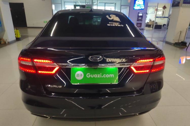 Used Ford Taurus 2018 EcoBoost 180 Luxury Model
